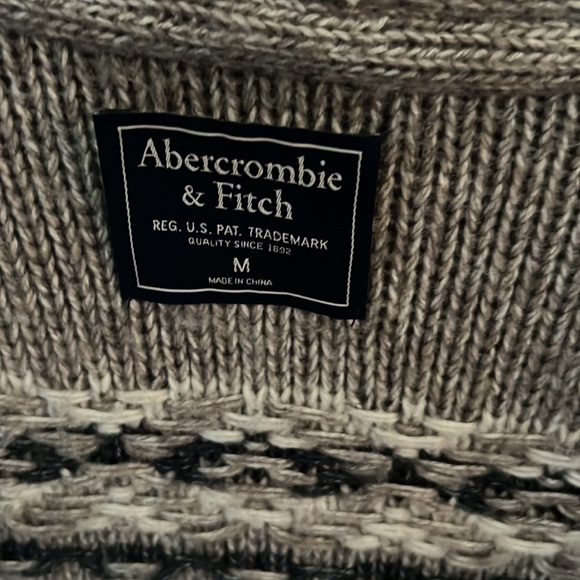 Abercrombie Comfy Cardigan - Picture 3 of 3